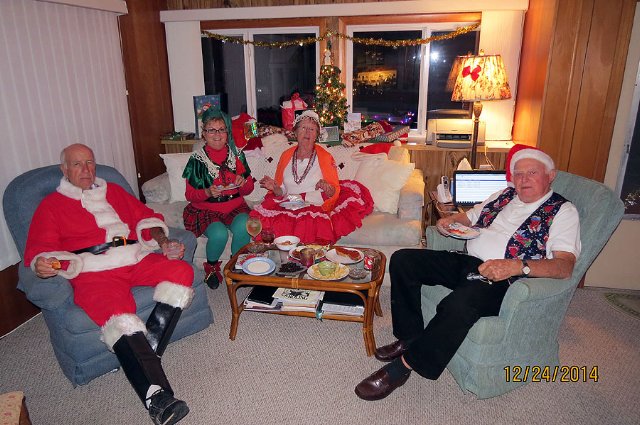 Christmas Eve 2014 <br> Photos by Nora Szabo - Slide 6